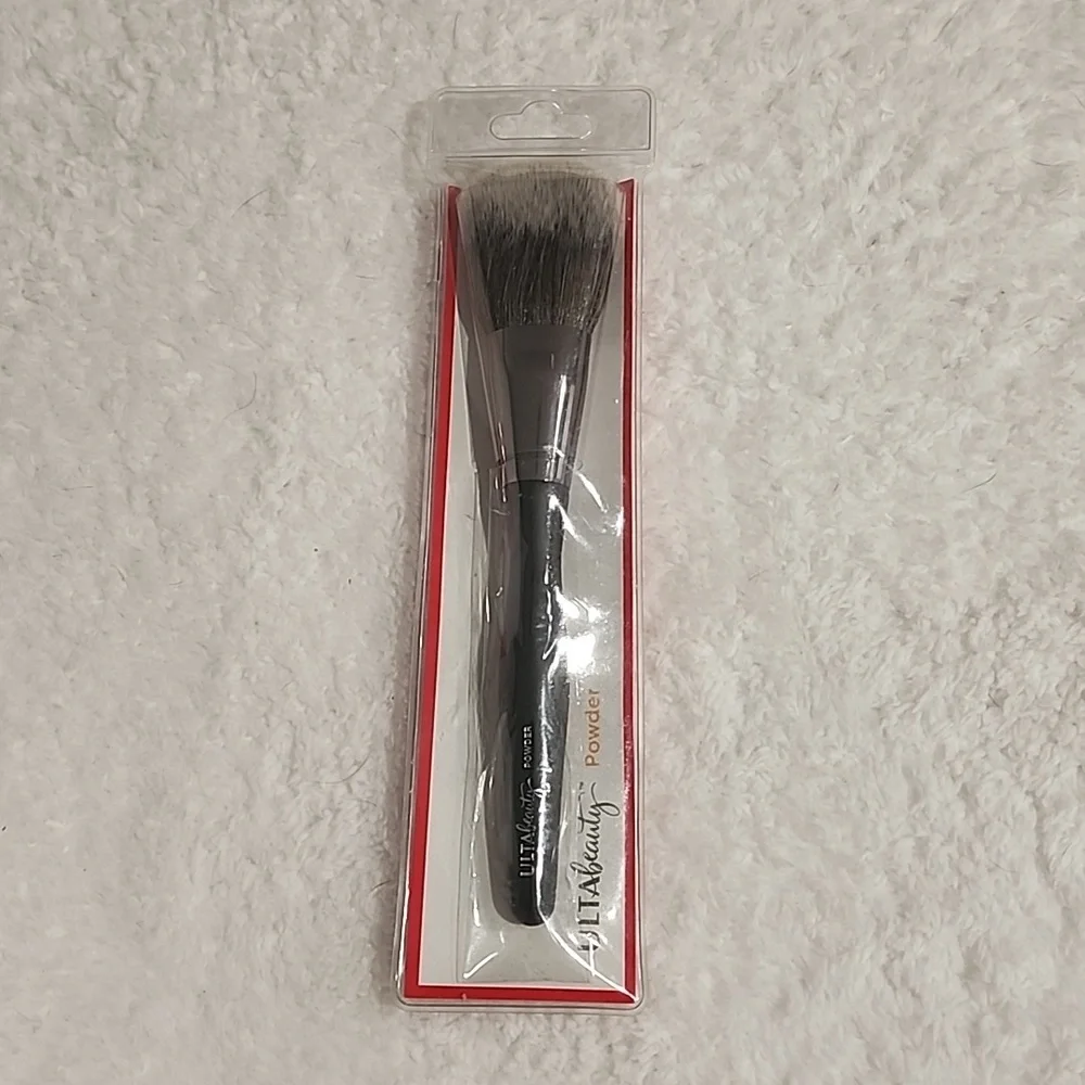 Ulta Beauty Collection Powder Brush New in Package